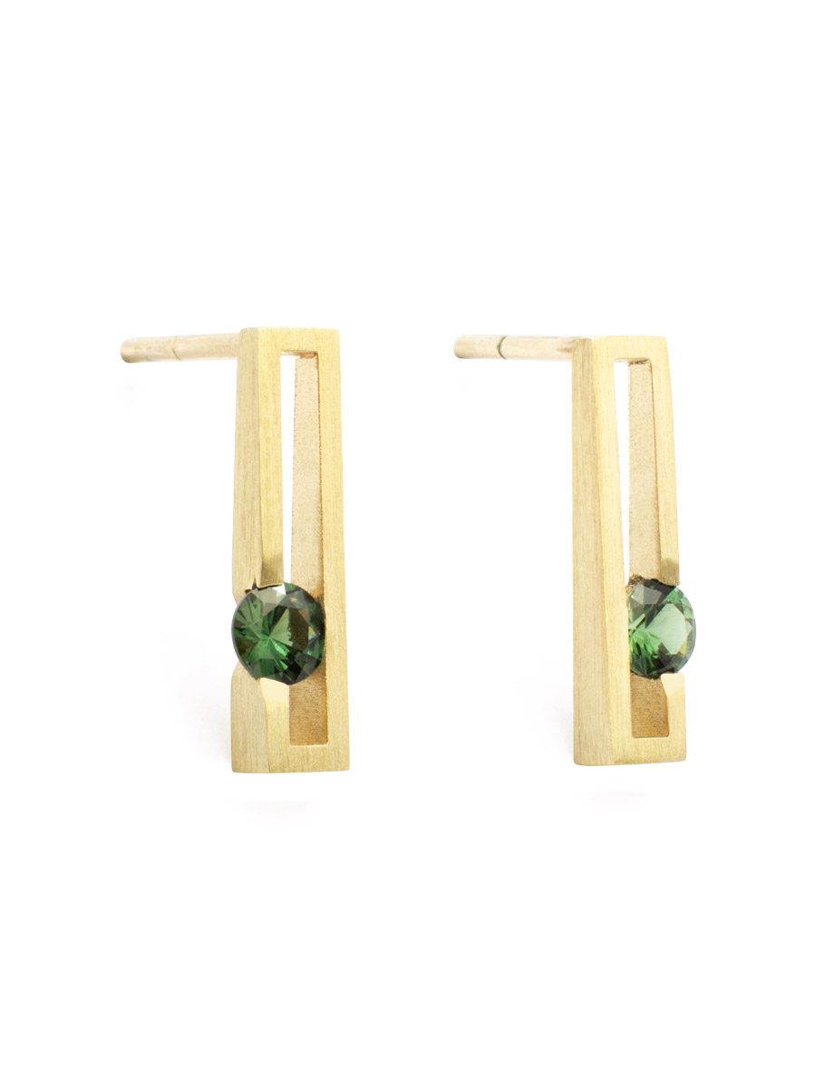 Brut Earrings – Yellow Gold & Green Sapphires