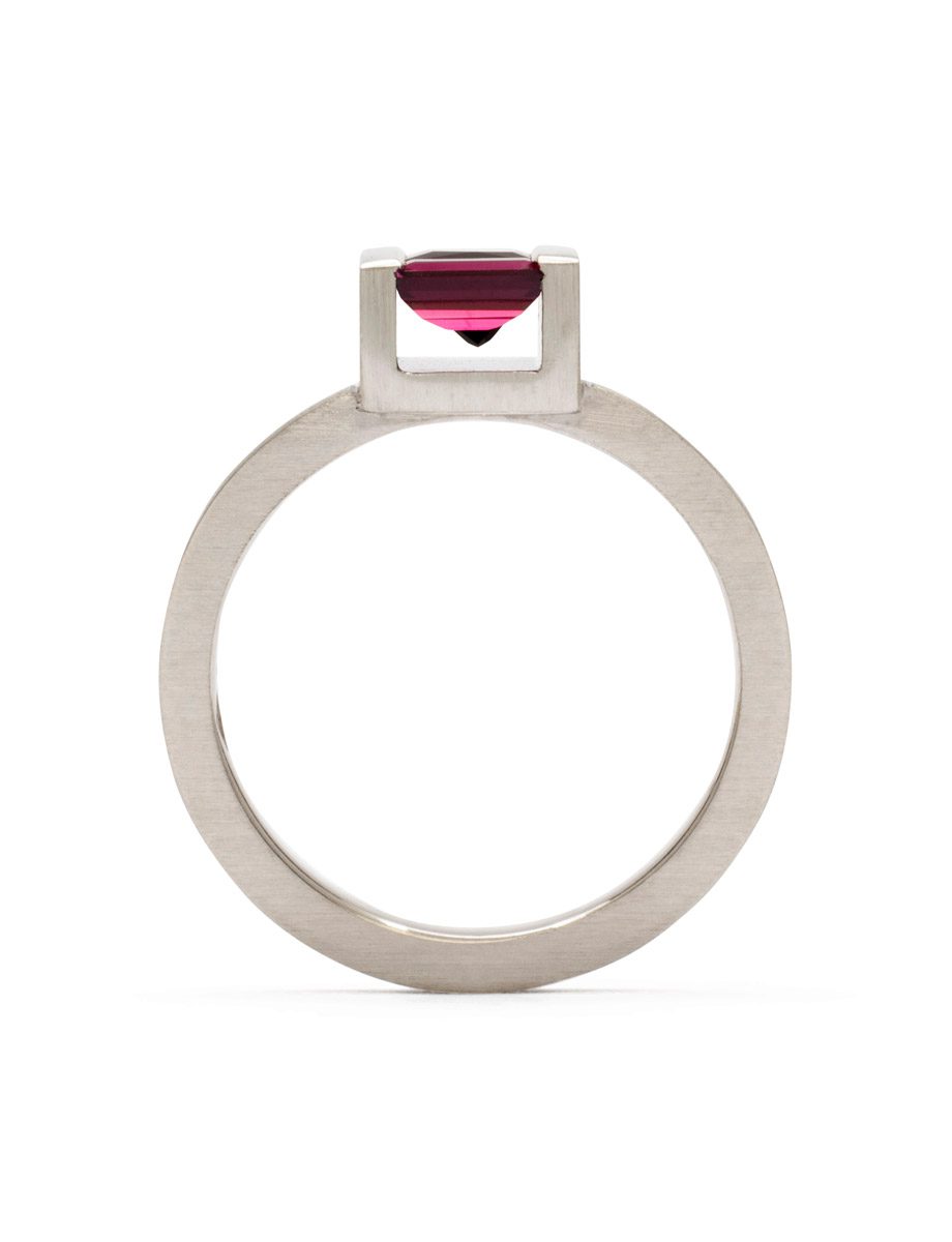 Sirius Ring – Platinum, Sapphire & Ruby