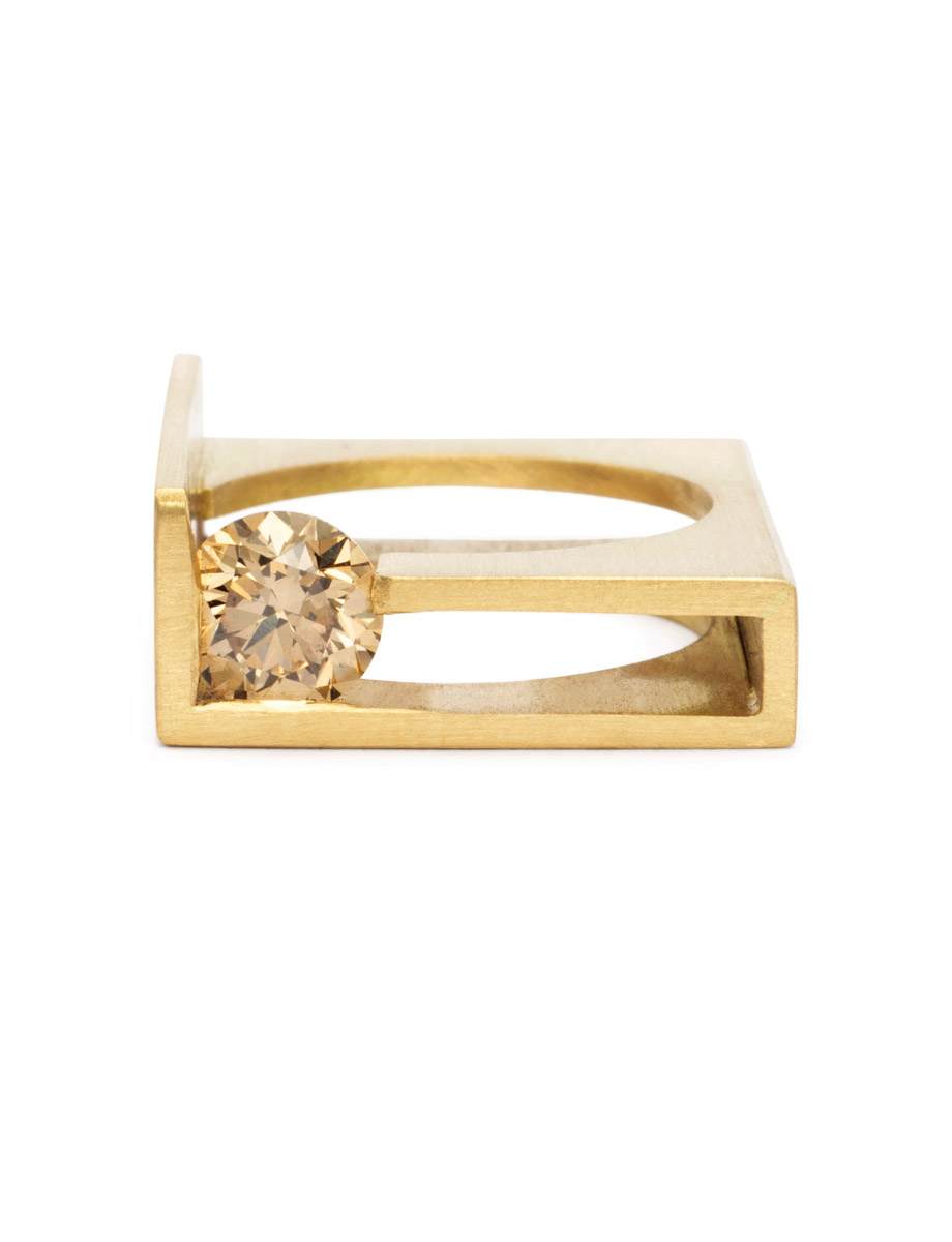 Champagne Outline Ring – Yellow Gold & Diamond