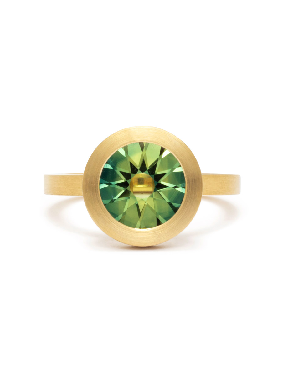 iRIS Ring – Yellow Gold & Sapphire