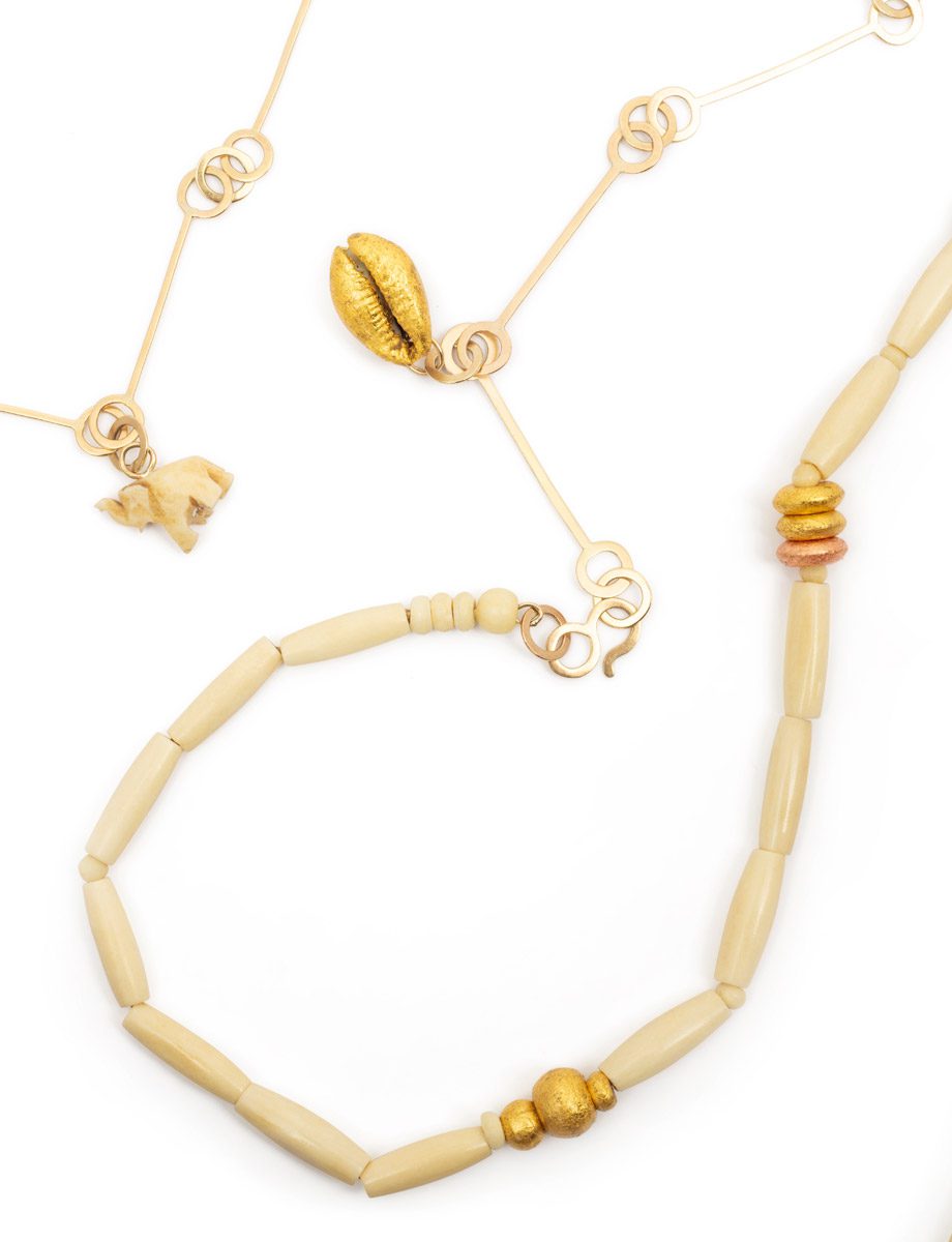 Kintsukuroi Two Piece Necklace – Yellow Gold & Vintage Bead