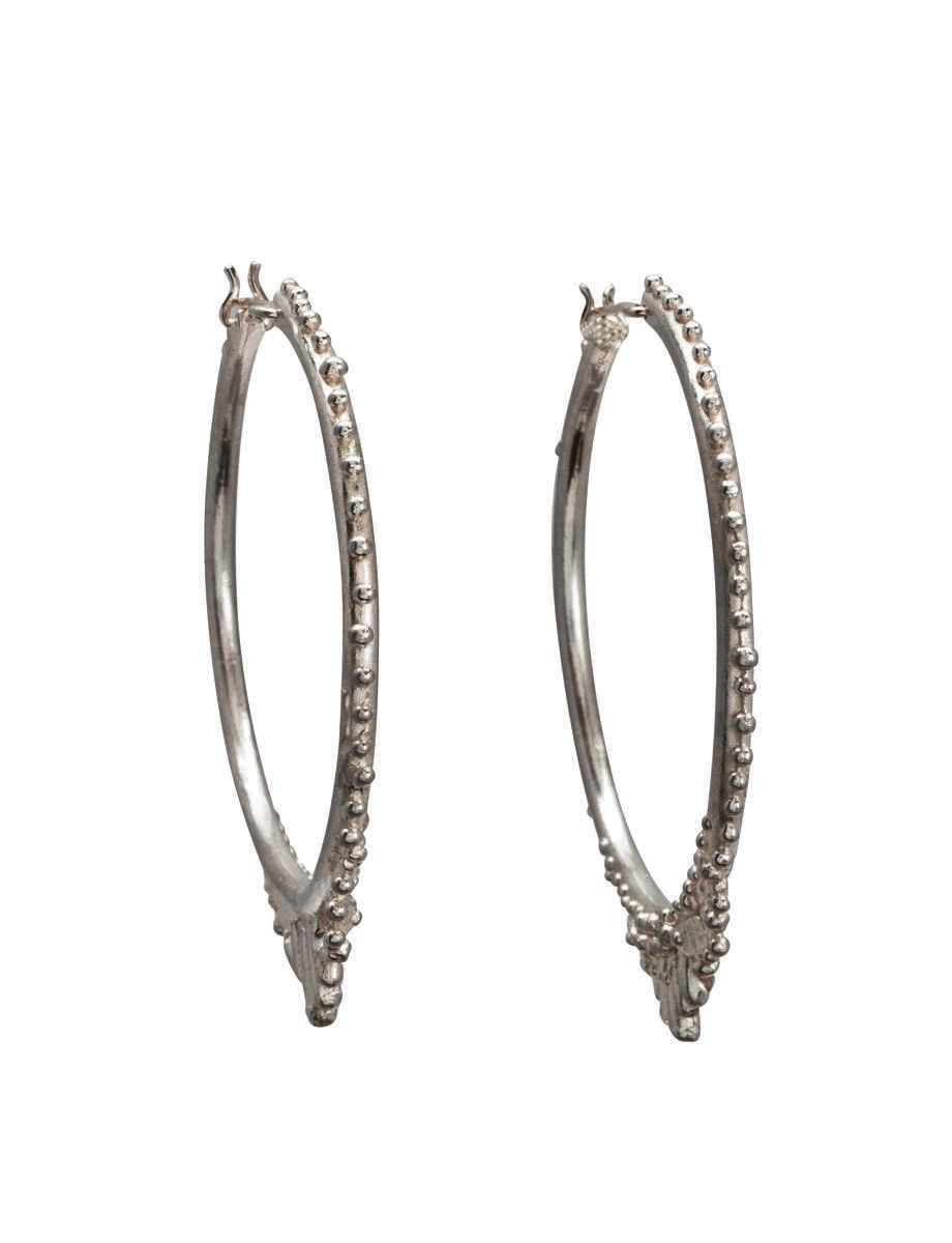 Heroine’s Hoop Earrings – Blackened Silver