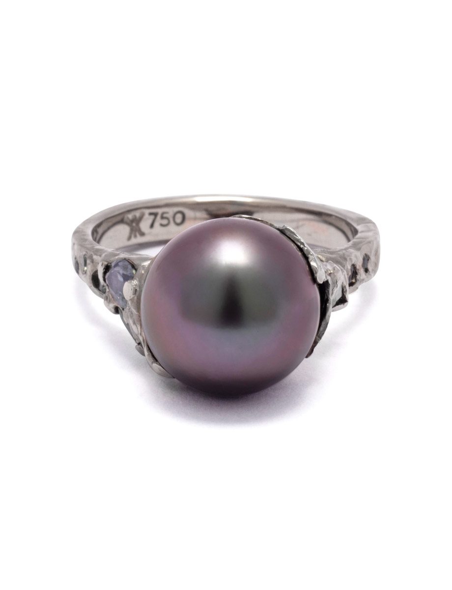 Vintage black on sale pearl ring
