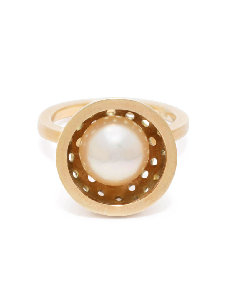 Akoya Ring – Yellow Gold & Pearl