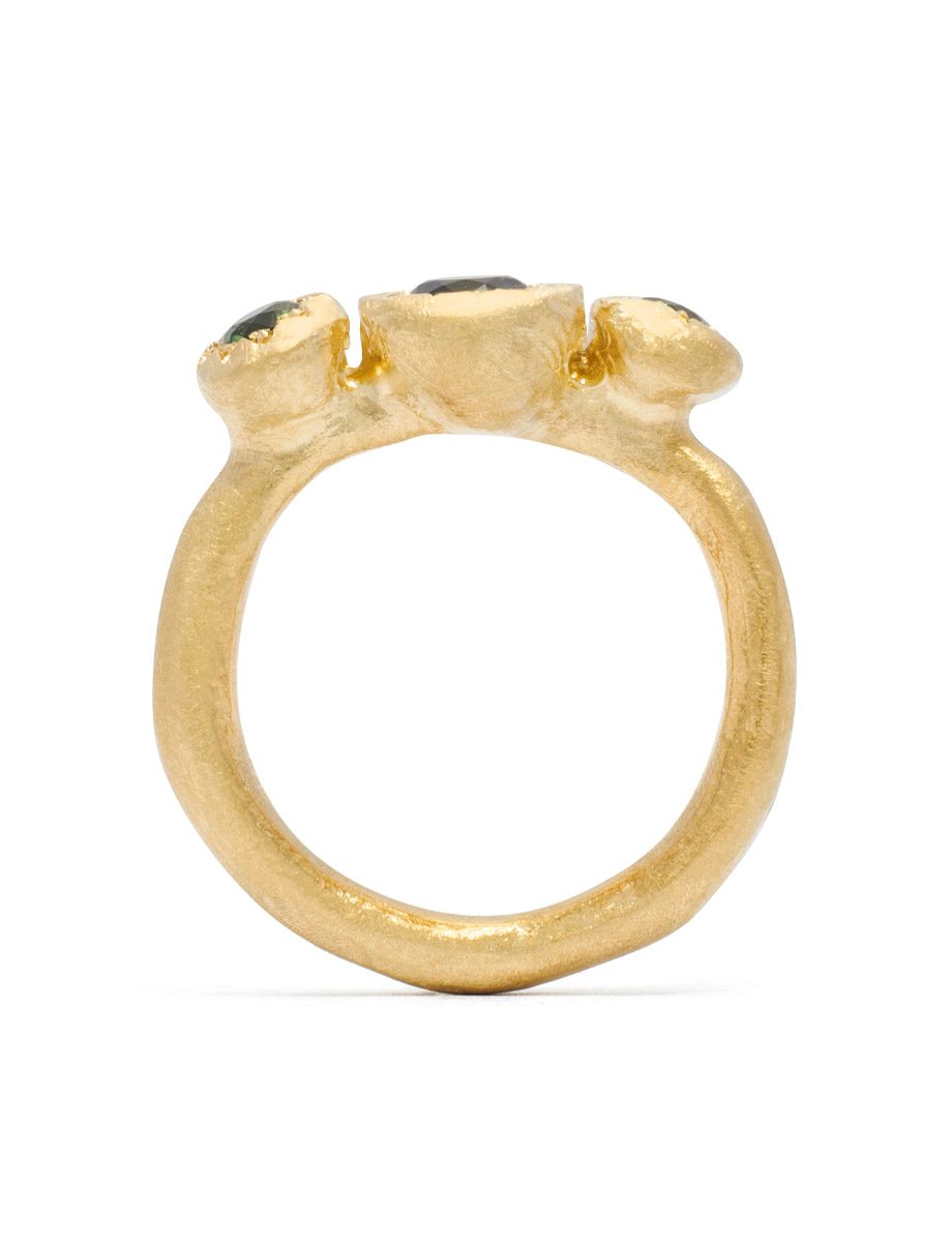 To Have Ring – Yellow Gold & Green Sapphire
