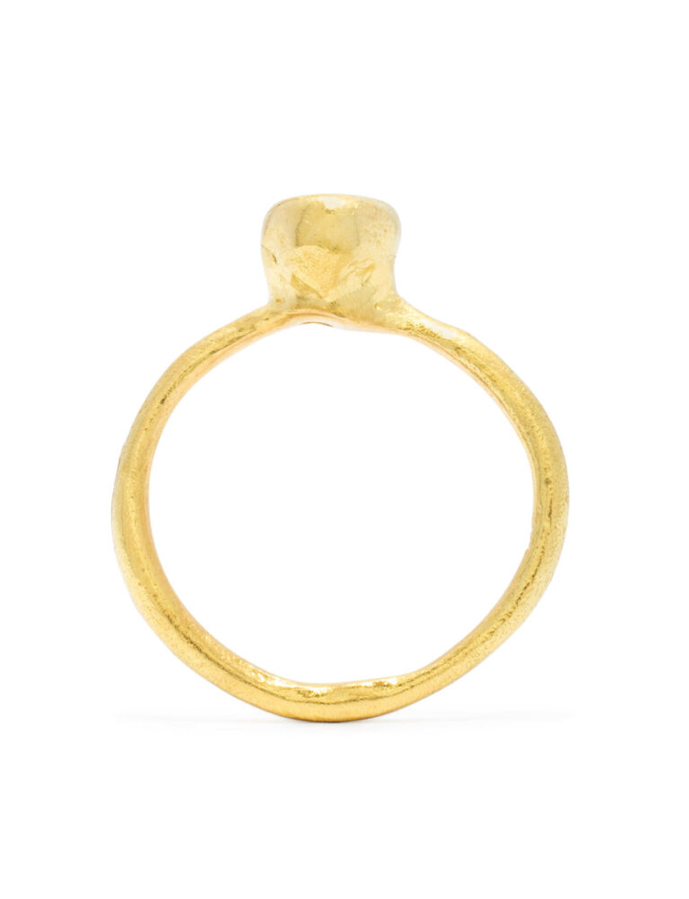 Small Pledge Ring – Yellow Gold & Diamond