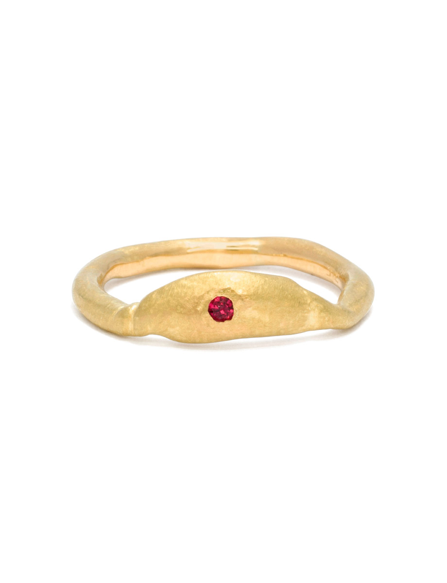 Ode Ring – Yellow Gold & Ruby