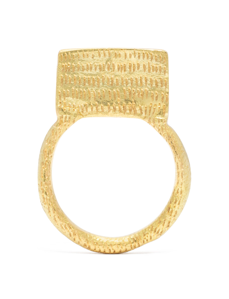 Salutation Ring – Yellow Gold
