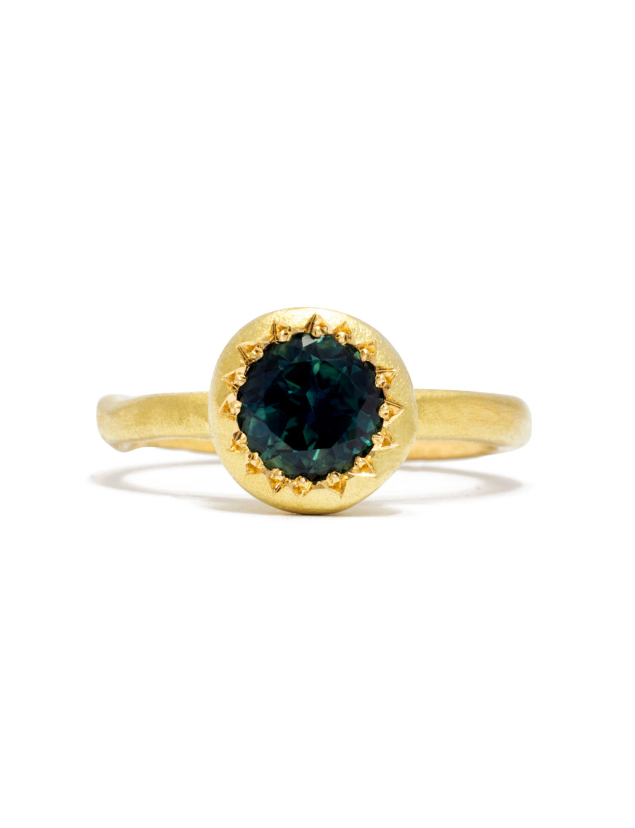 Large Pledge Ring – Yellow Gold & Parti Sapphire