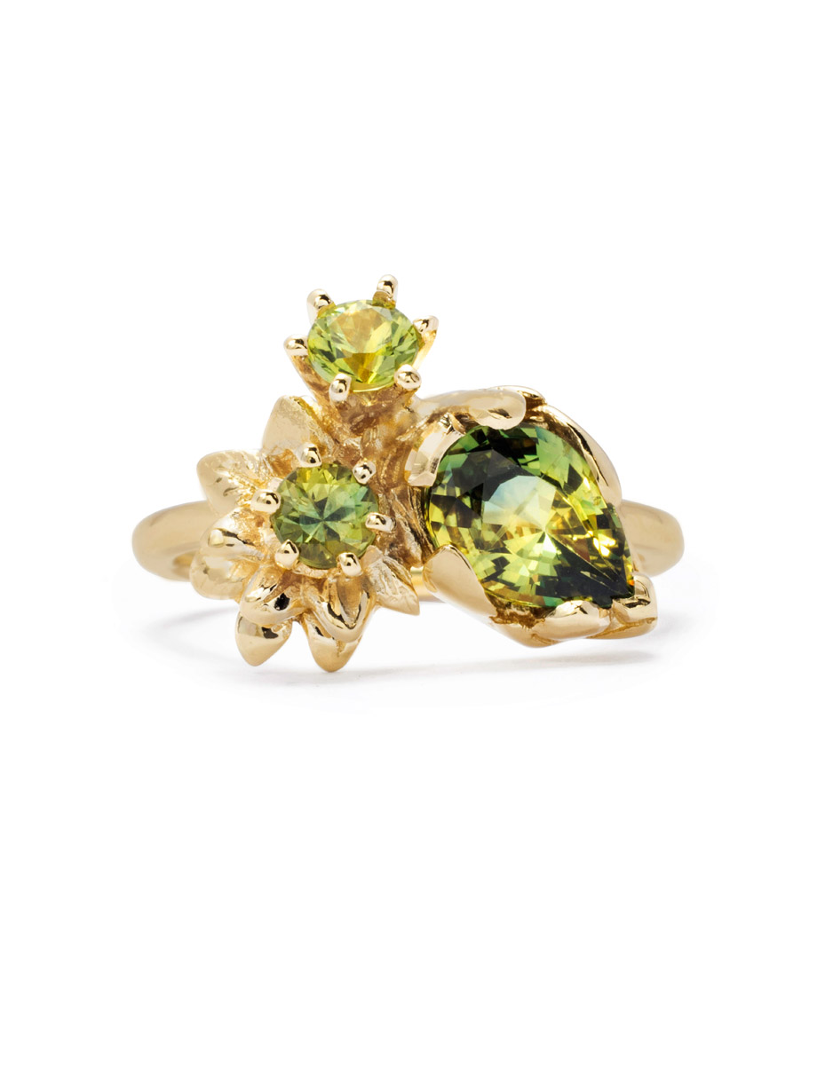Pear Posy Ring – Gold & Parti Sapphire
