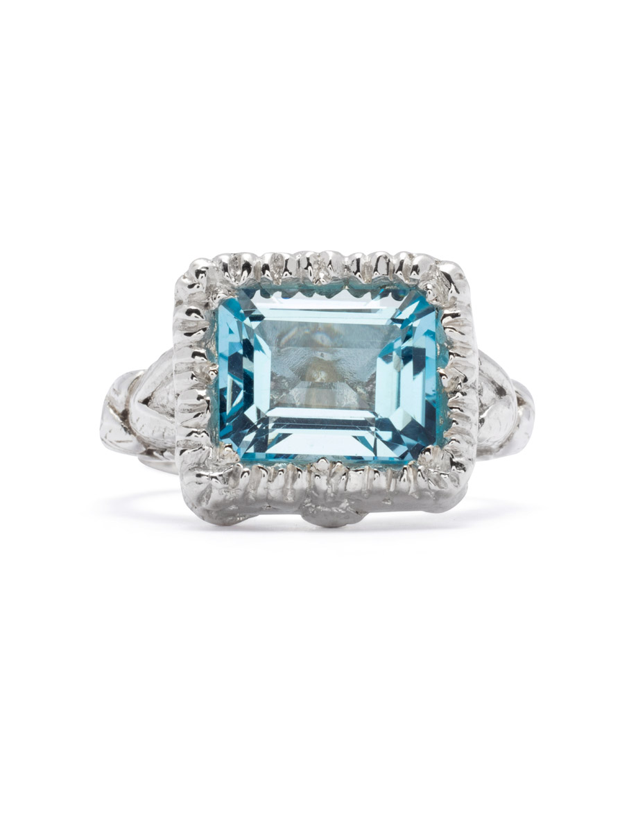 Maria Sibylla Ring – Silver & Blue Topaz