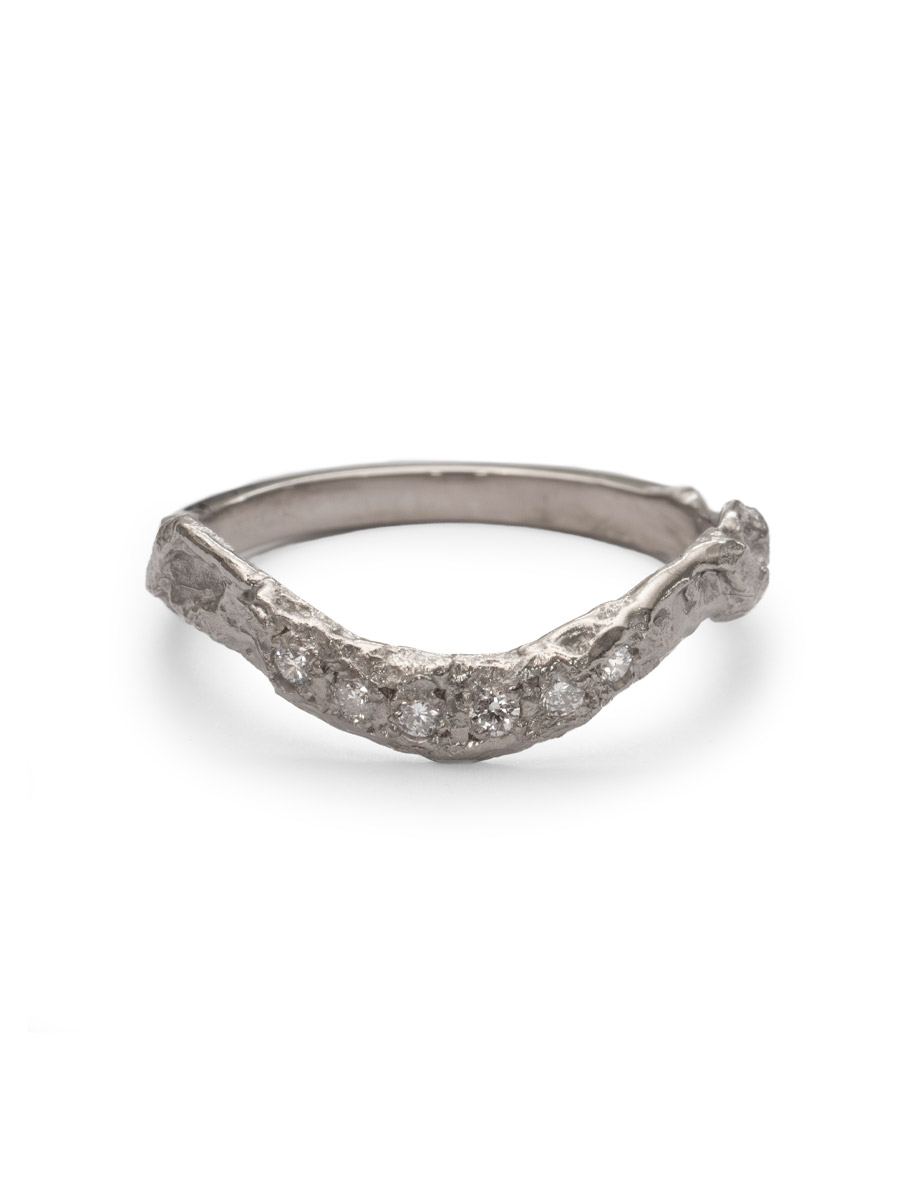 Cassiopeia Pavé Ring – White Gold & Diamonds