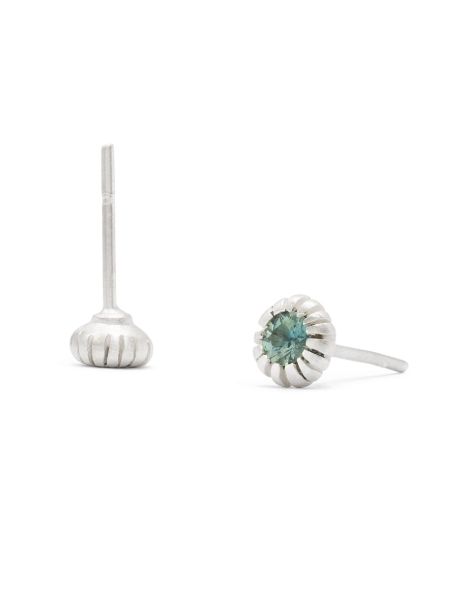 Bouquet Royale Stud Earrings – Silver & Teal Sapphire