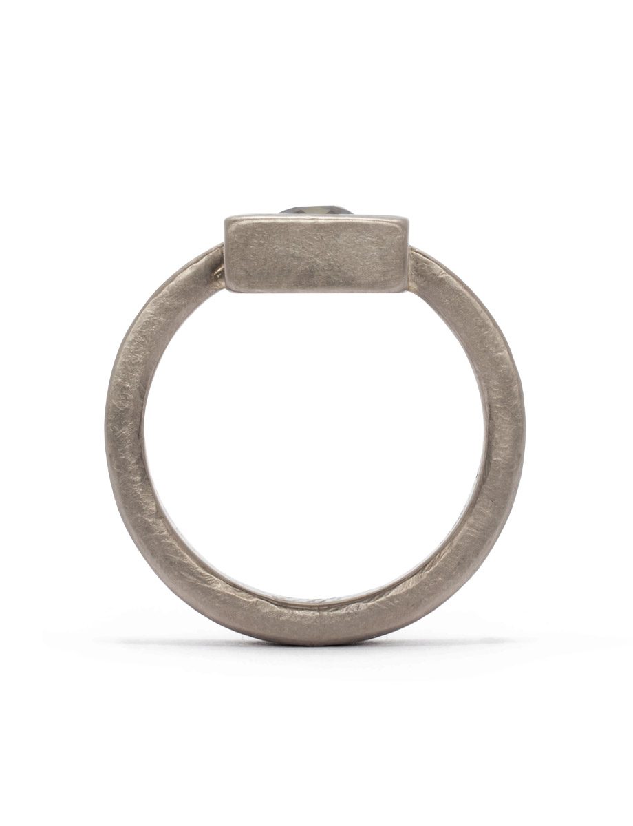 Reef Ring – White Gold & Parti Sapphire