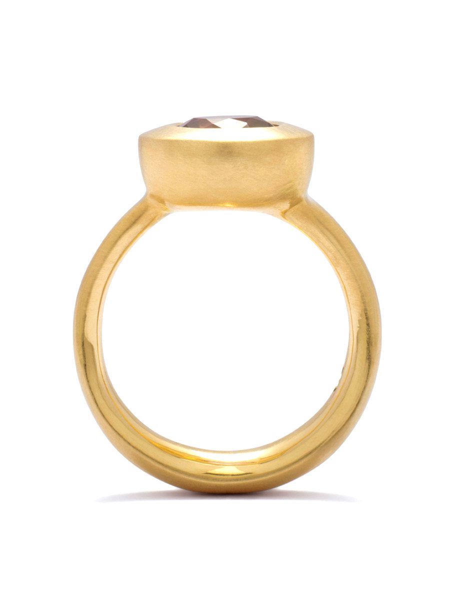 Damask Ring – Yellow Gold & Plum Sapphire