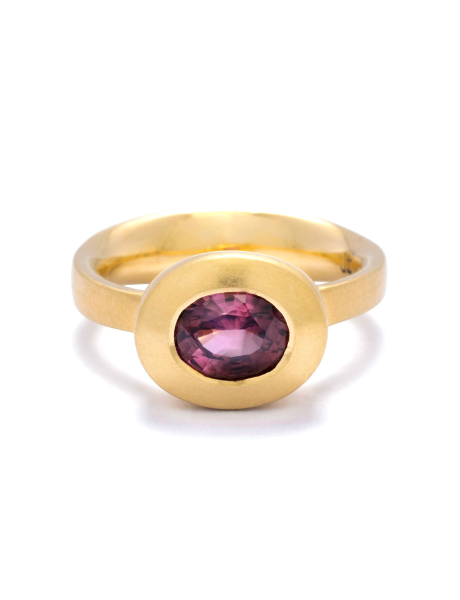Damask Ring – Yellow Gold & Plum Sapphire