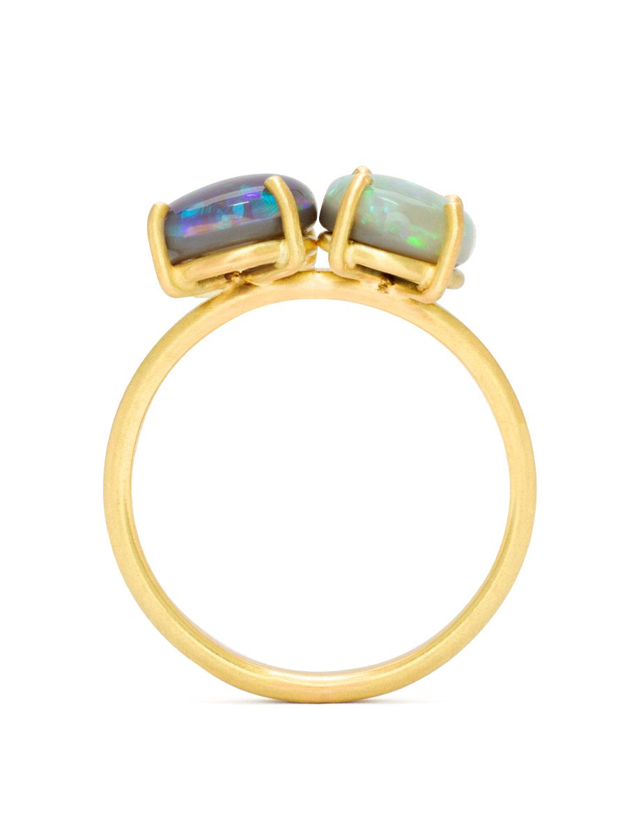 Blues Dark Opal Ring – Yellow Gold & Lightning Ridge Opal