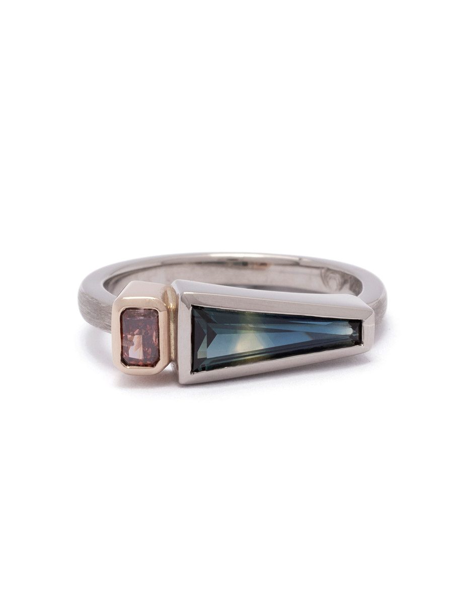 Dichotomy Ring – White Gold & Sapphire