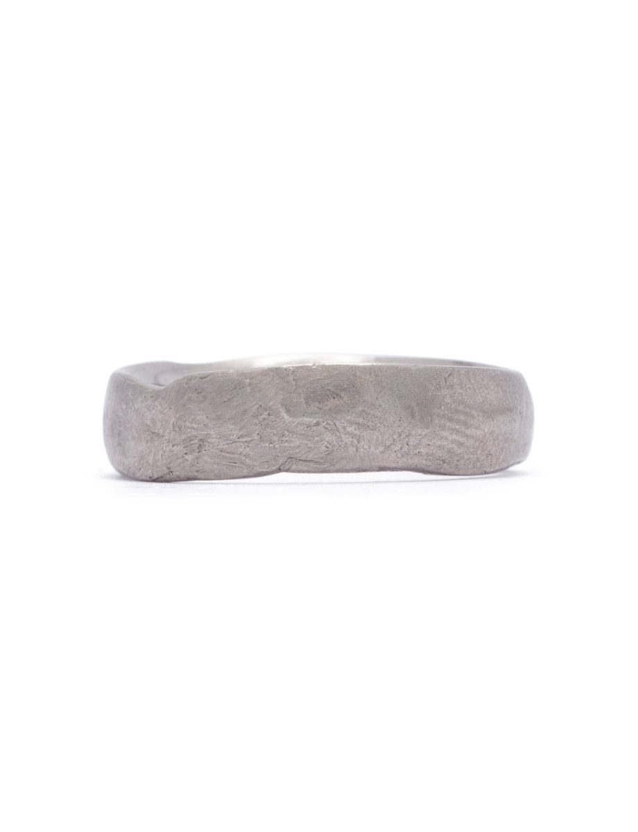 Serendipity Ring – White Gold