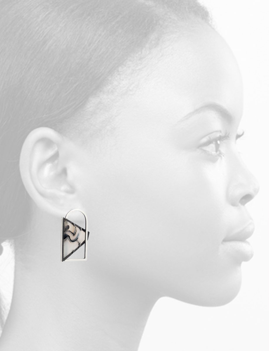 Arch Line Stud Earrings – Silver & Agate
