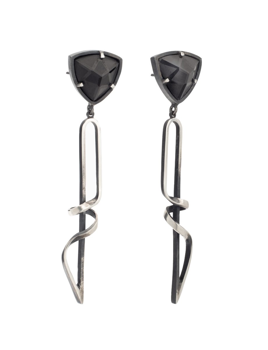 Spinel Flow Stud Earrings – Silver & Black Spinels