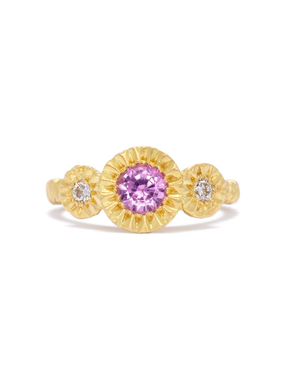 Triple Teeth Ring – Yellow Gold, Diamond, Sapphire