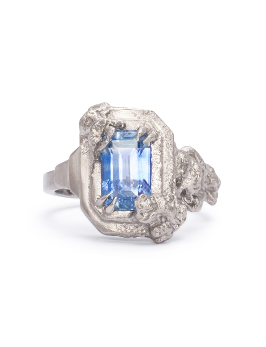 Cygnet Ring – White Gold & Sapphire