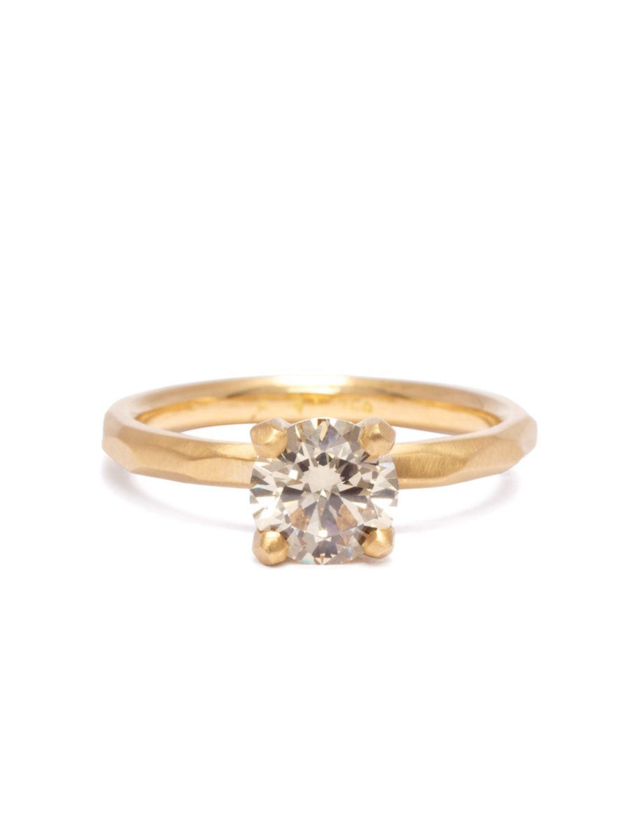 Four Claw Ring – Yellow Gold & Diamond