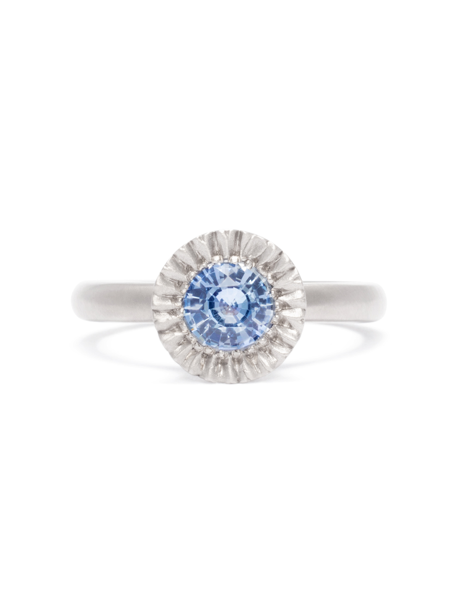 Solitaire Teeth Gem Ring – White Gold & Blue Sapphire