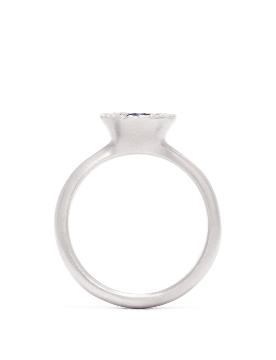 Solitaire Teeth Gem Ring – White Gold & Blue Sapphire