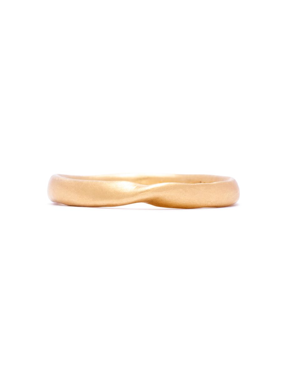 Twist Ring – Yellow Gold