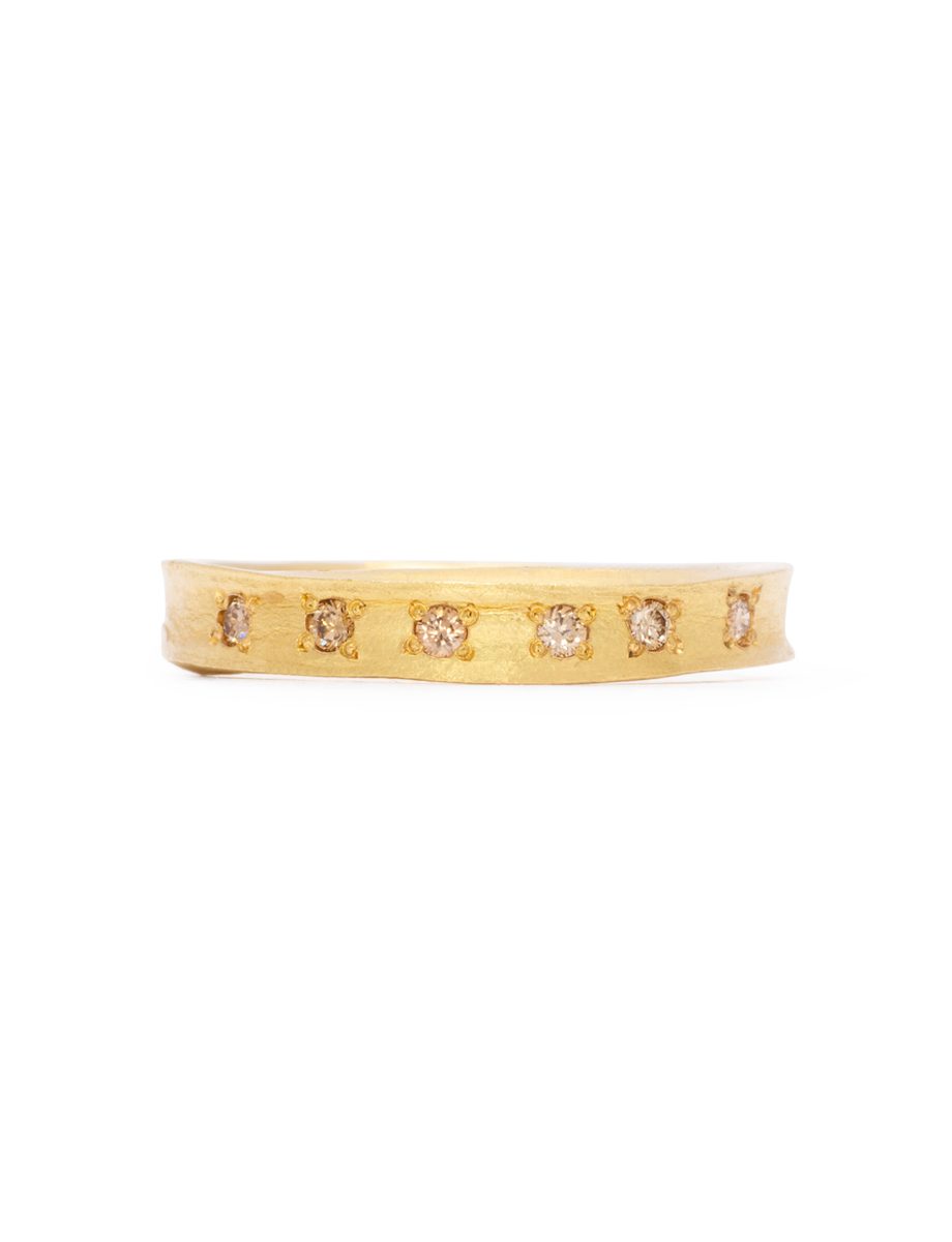Asteria Ring – Yellow Gold & Argyle Diamonds