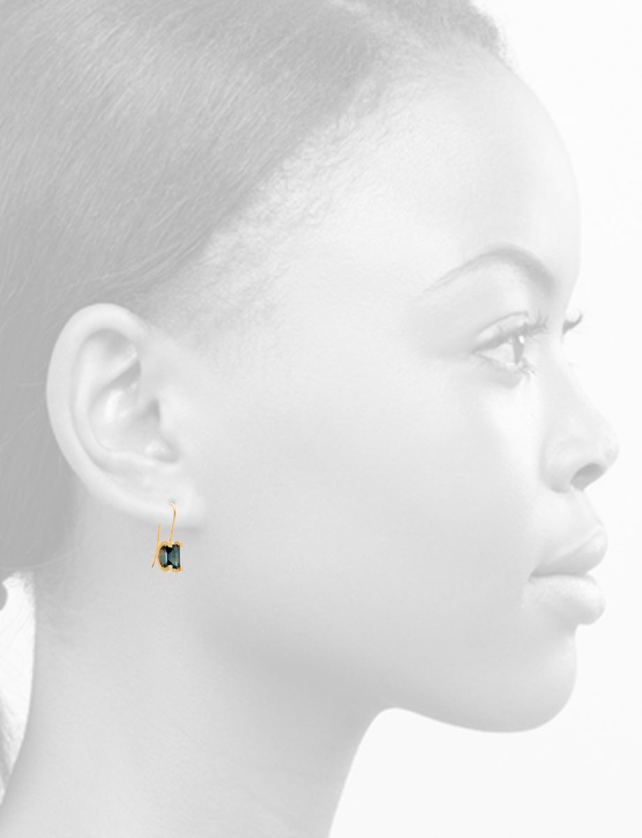 Curve Claw Hook Earrings  – Yellow Gold & Topaz