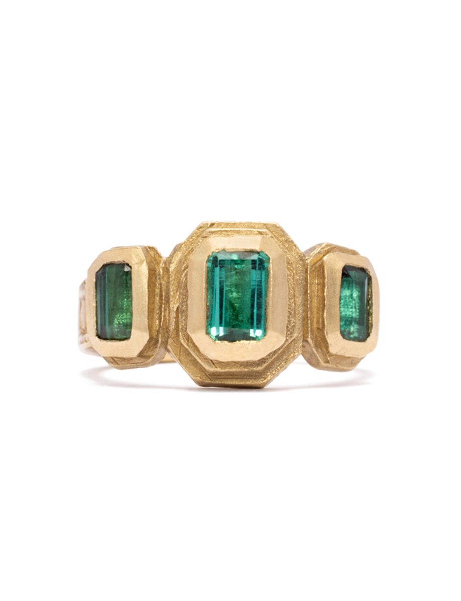 El Rapto de Europa Ring – Green Tourmaline