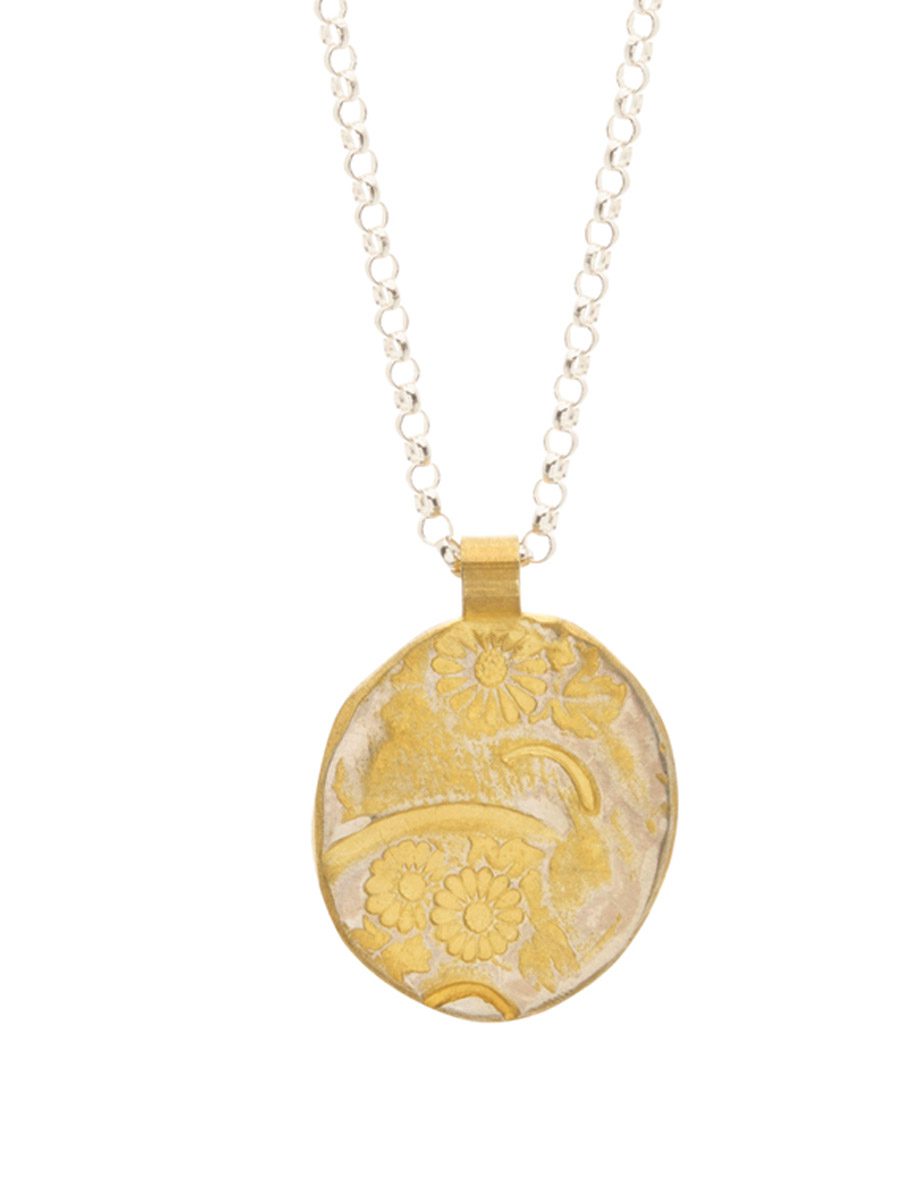 Medium Round Flower Pendant Necklace – Gold Plate