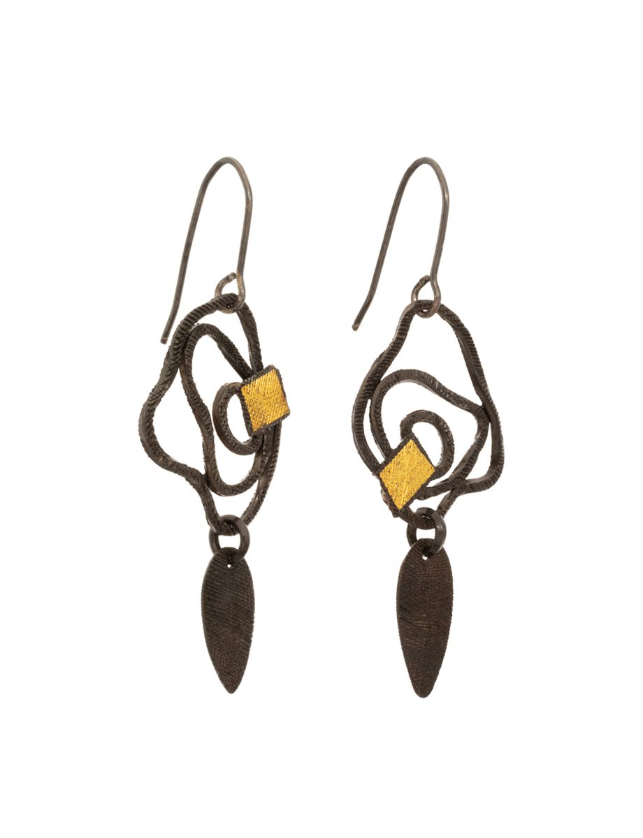 Wind Echo Hook Earrings