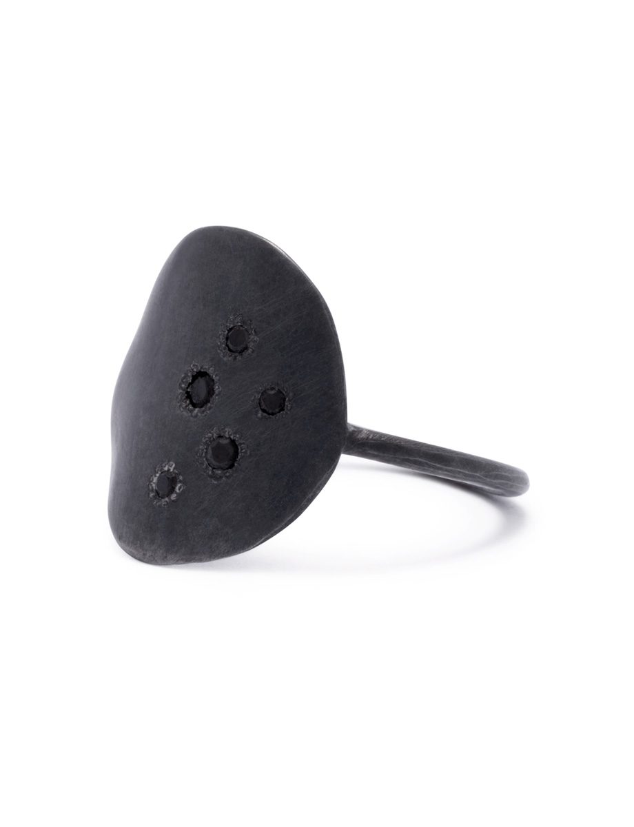 Neru Large Disc Ring – Silver & Spinel