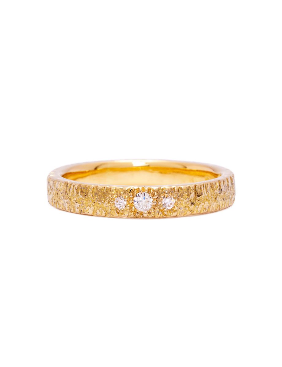 Diamond Ring – Yellow Gold