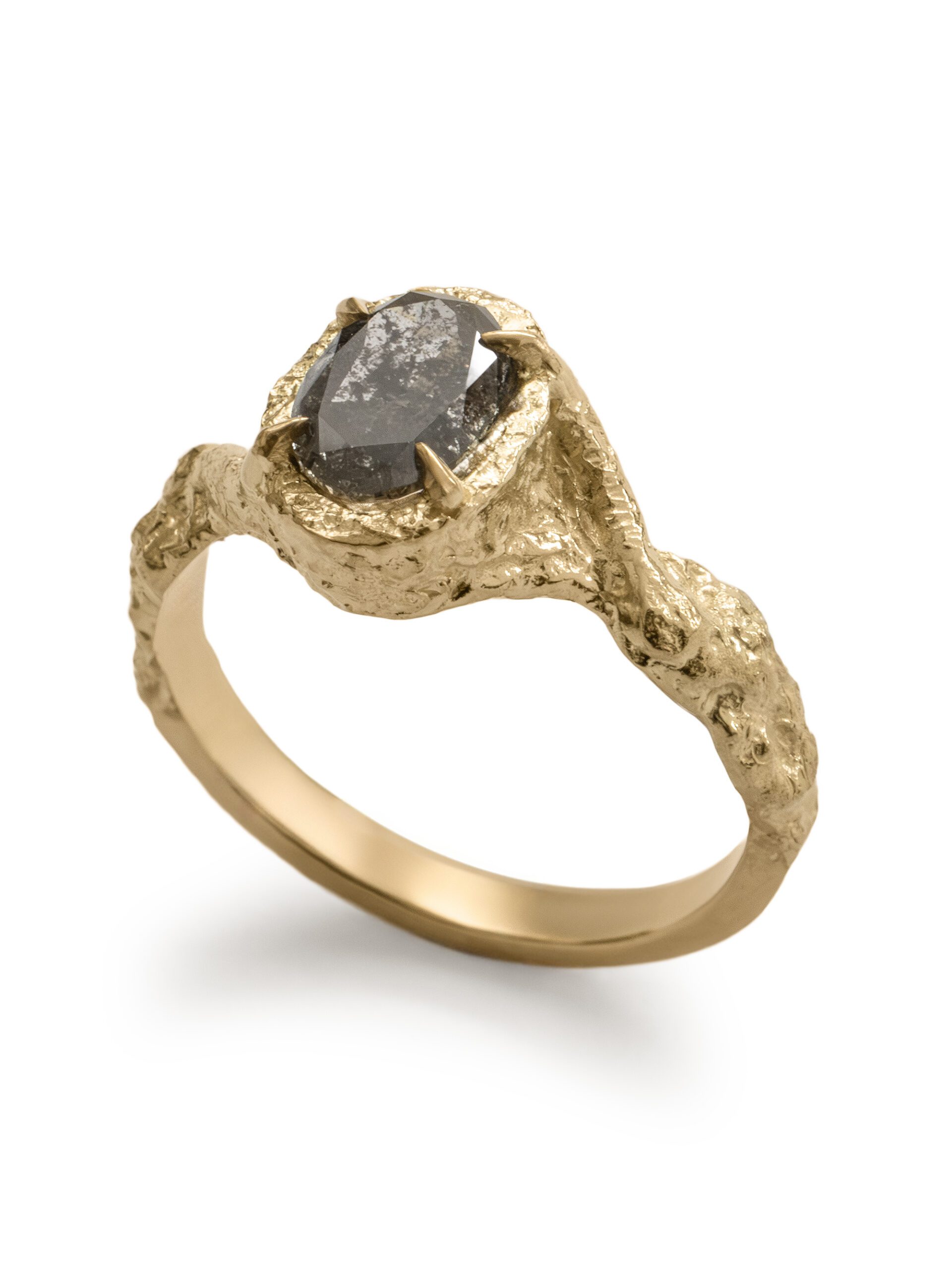 Solstice Ring – Yellow Gold with Salt & Pepper Diamond