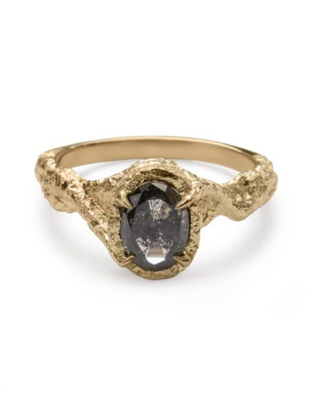 Solstice Ring – Yellow Gold with Salt & Pepper Diamond