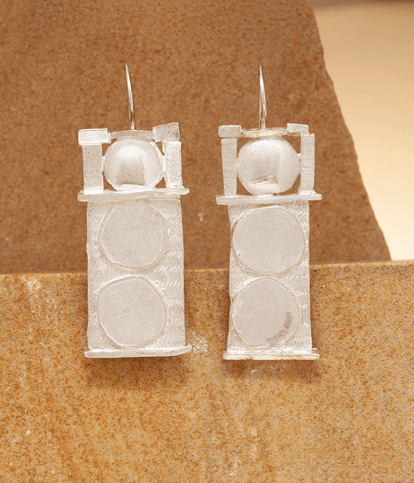 Movement in miniature