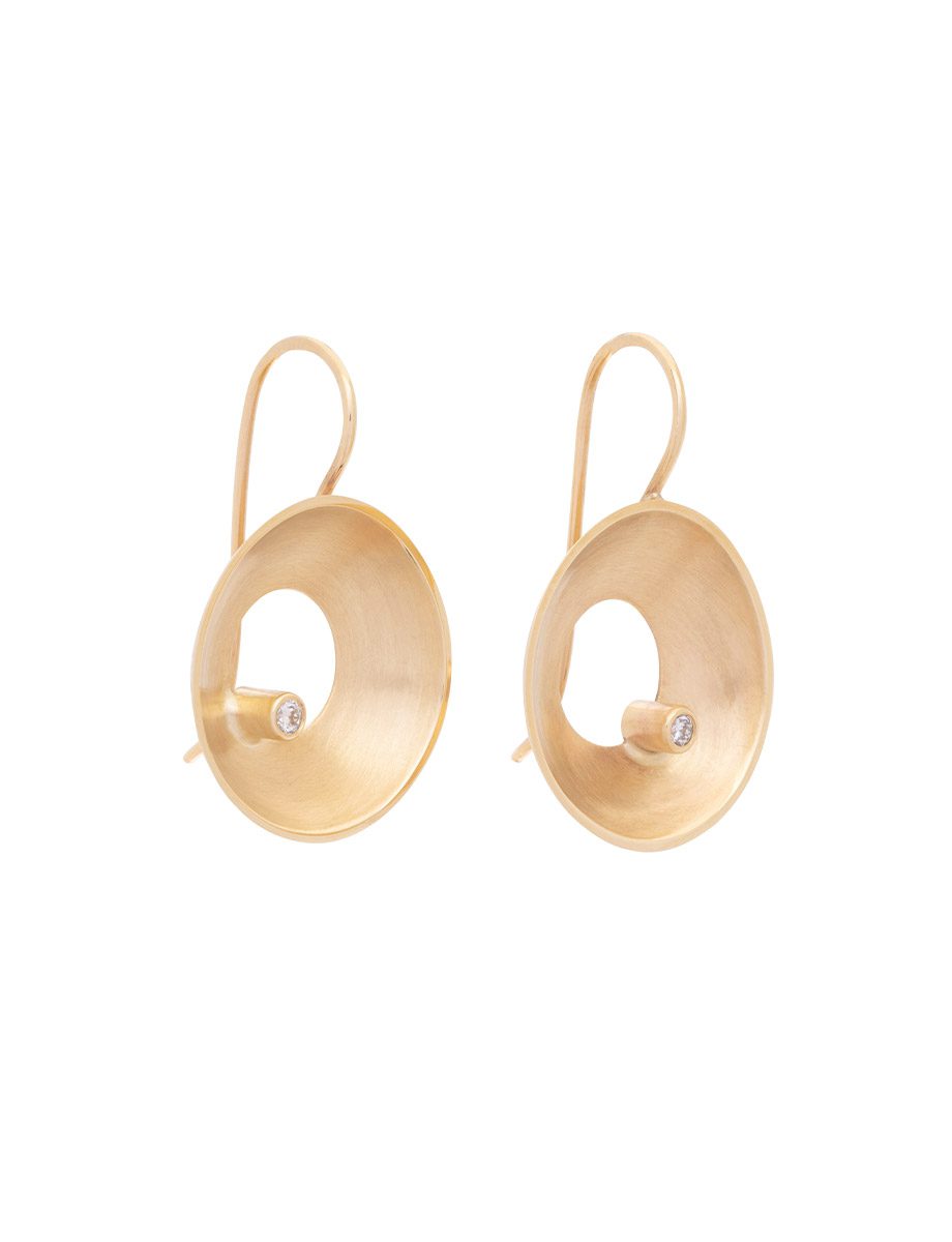 Open Sea Dish Hook Earrings – Yellow Gold