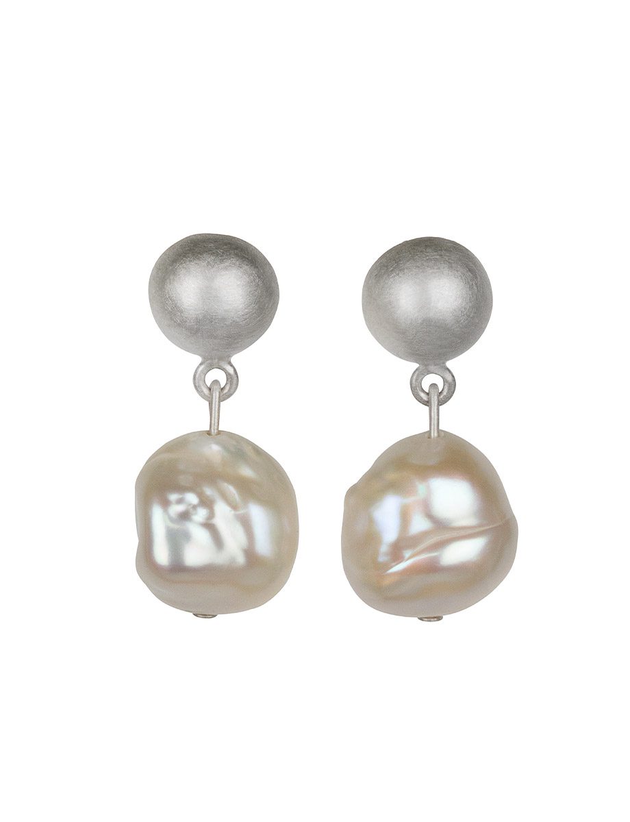 Balancing Duality Earrings – Silver & Keshi Pearl
