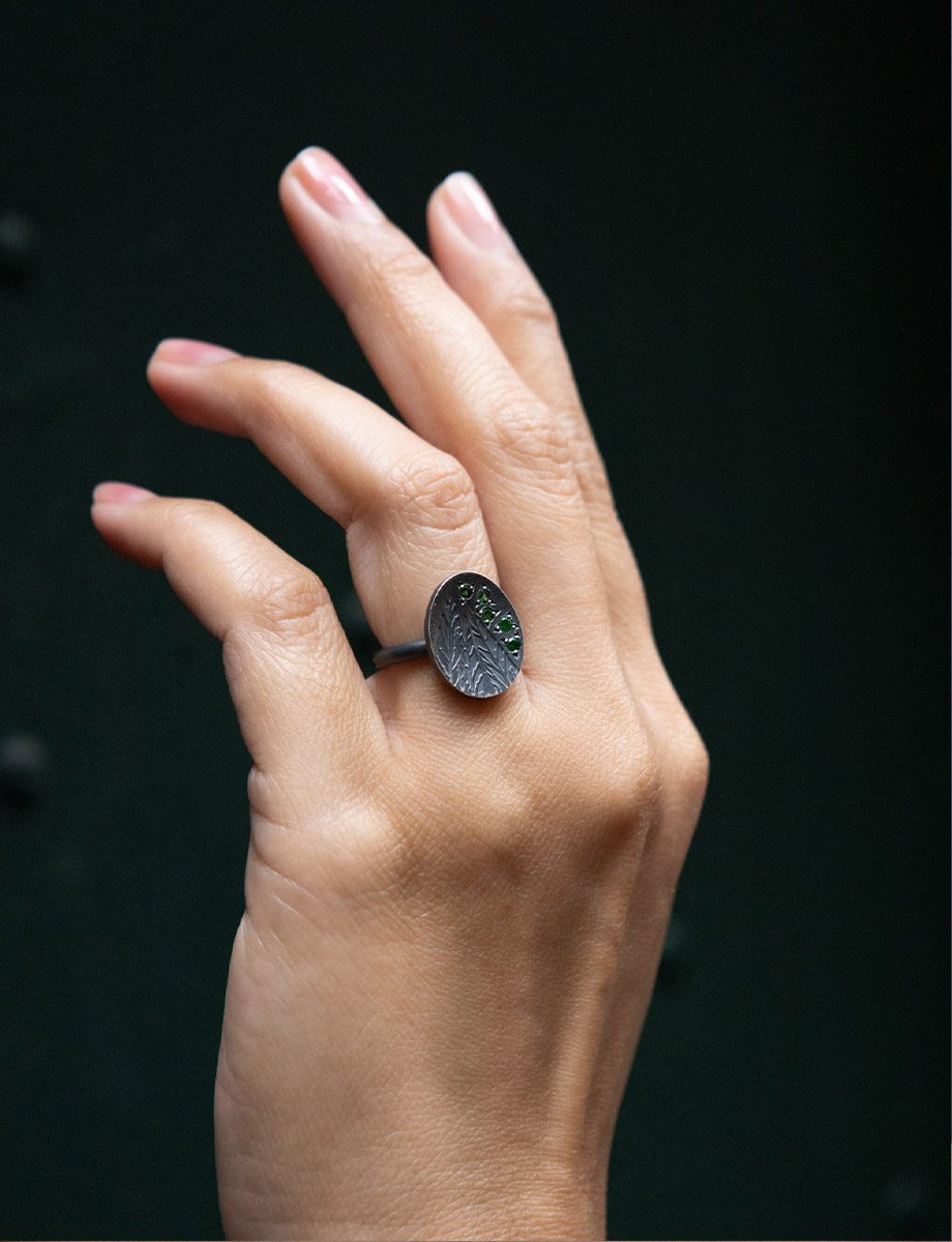 First Rain Ring – Oxidised Silver & Tsavorite Garnet