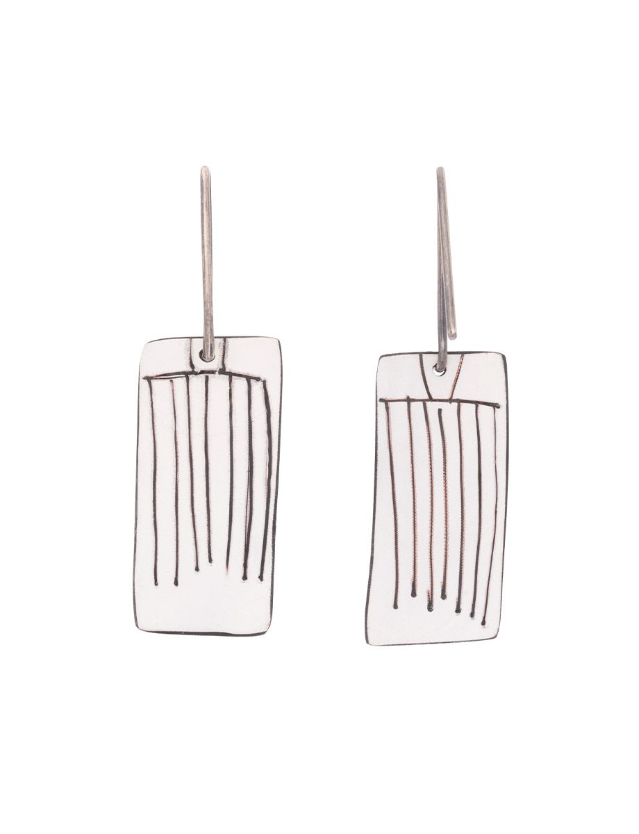 Long Window Hook Earrings – Green & White