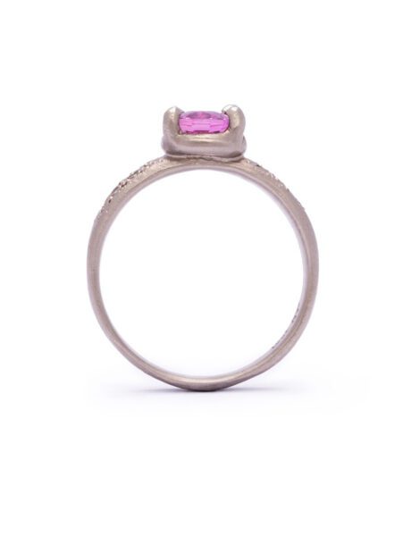 Prana Ring – White Gold, Madagascan Sapphire & Champagne Diamonds