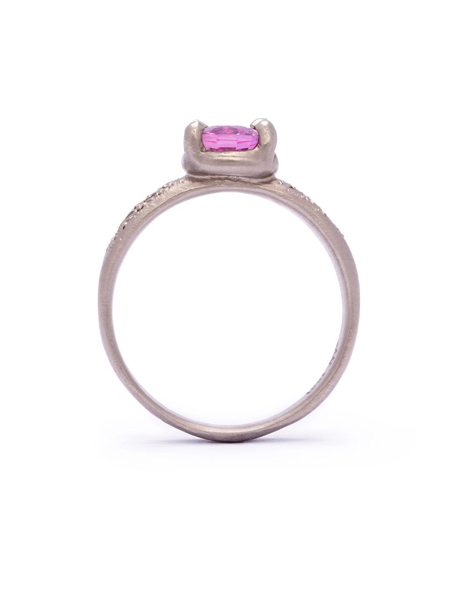 Prana Ring – White Gold, Madagascan Sapphire & Champagne Diamonds