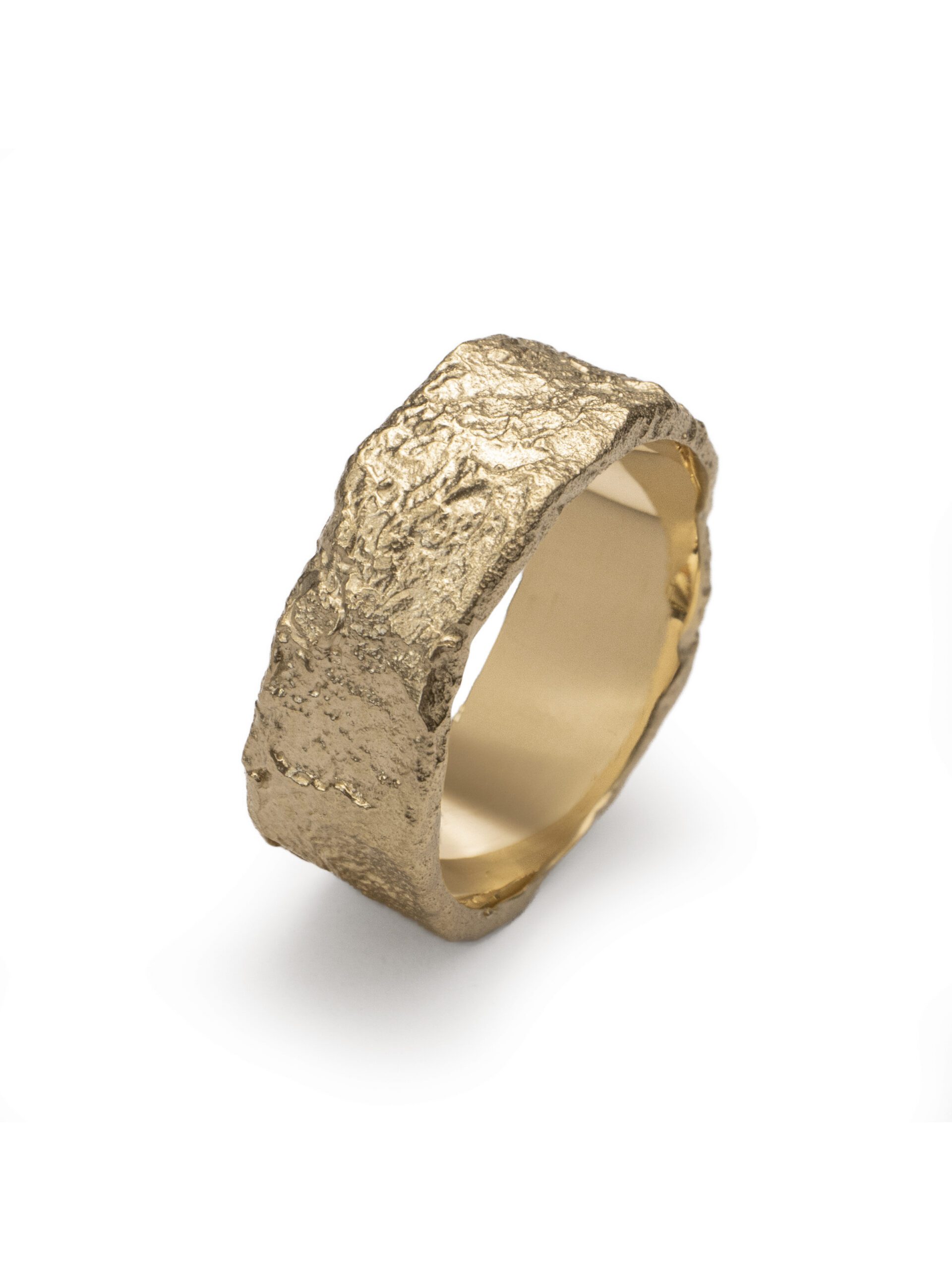 Medium Relic Ring – Yellow Gold