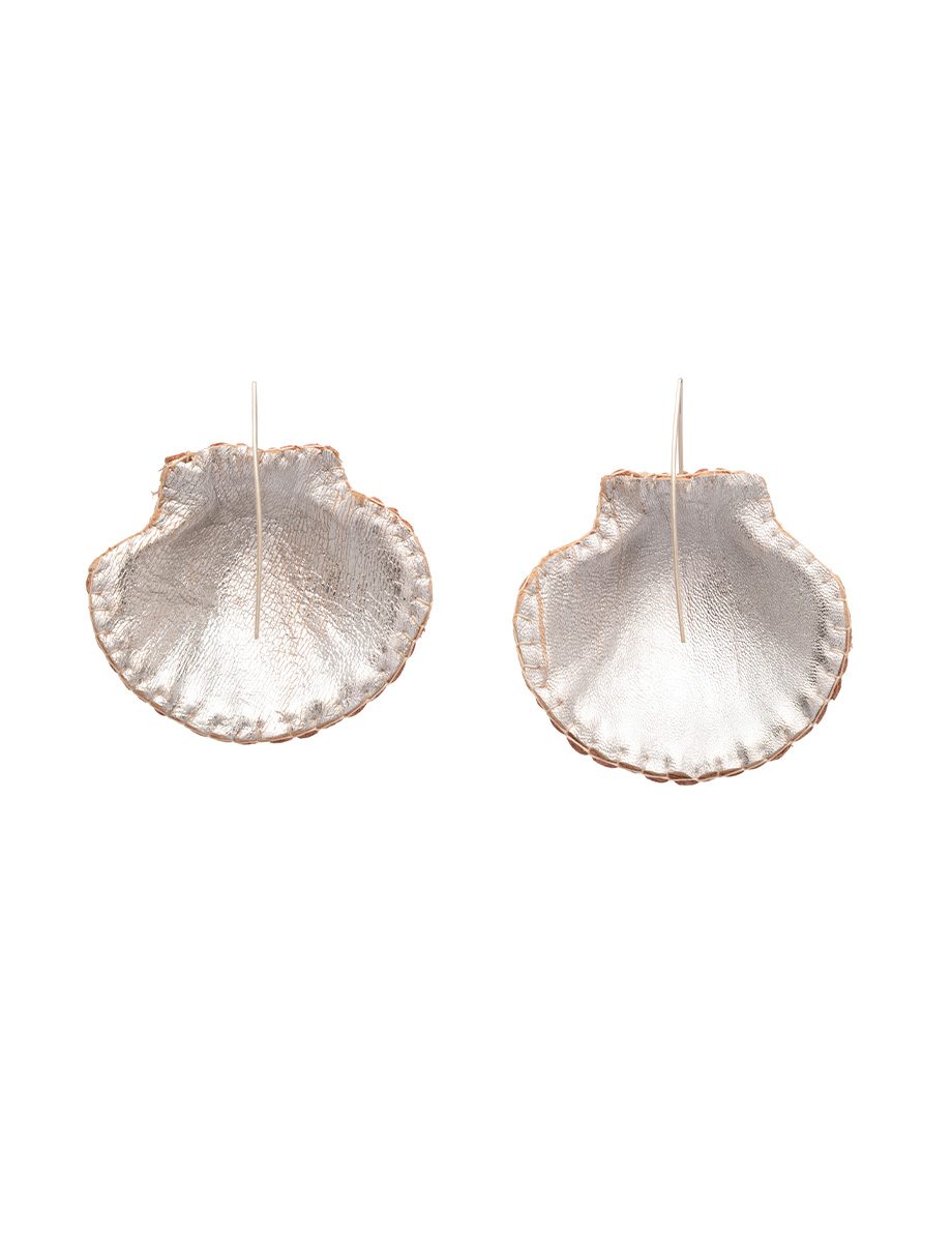 Small Soft Shell Earrings – Leather & King Scallop Shell