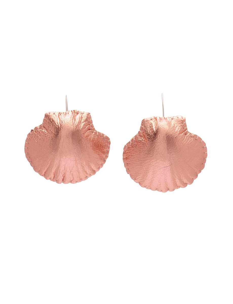 Small Soft Shell Earrings – Leather & King Scallop Shell